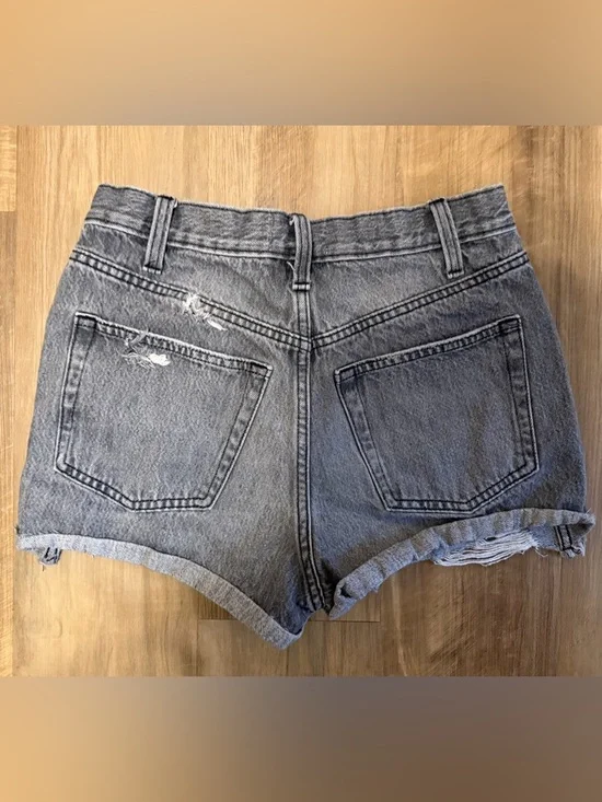 Universal Thread Gray Denim Jeans - Picture 2 of 3